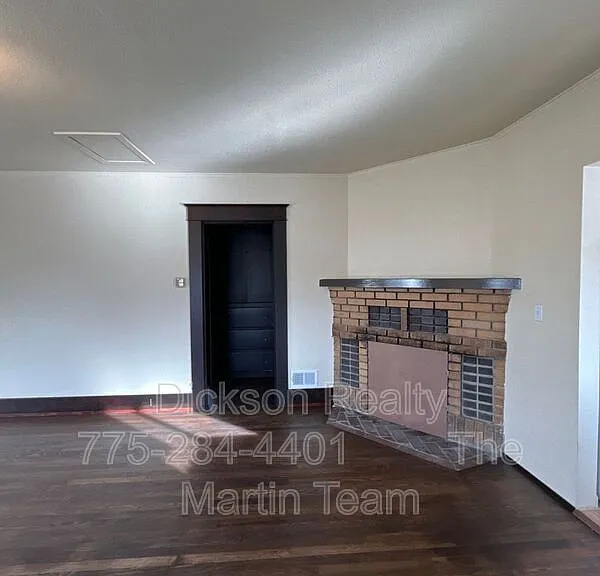1561 G St — Photo 4