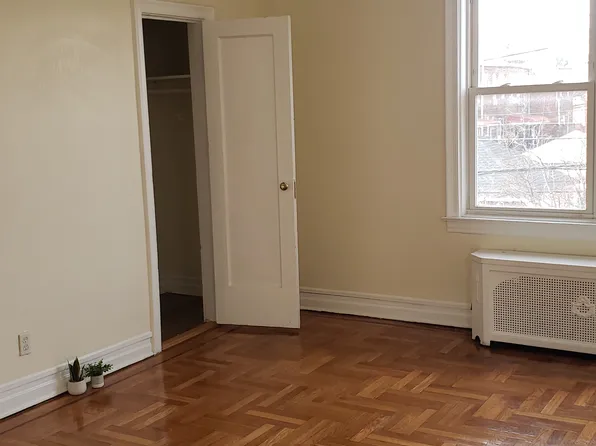 283 East 57th Street image 1 of 20