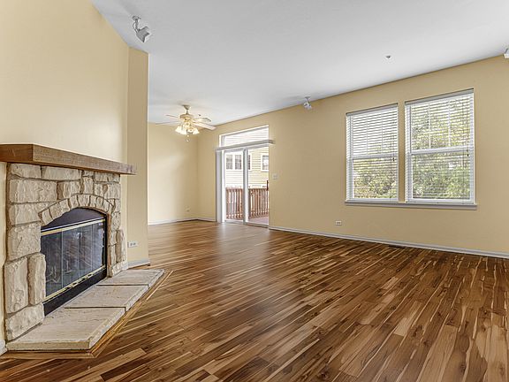 3rd image of 73 Woodview Dr