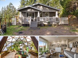 17393 Mountain Dr, Brookings, OR 97415