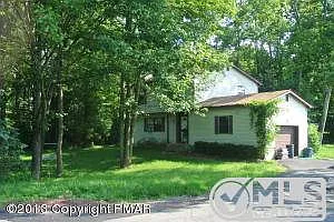 2 Ashburn Dr photo 1