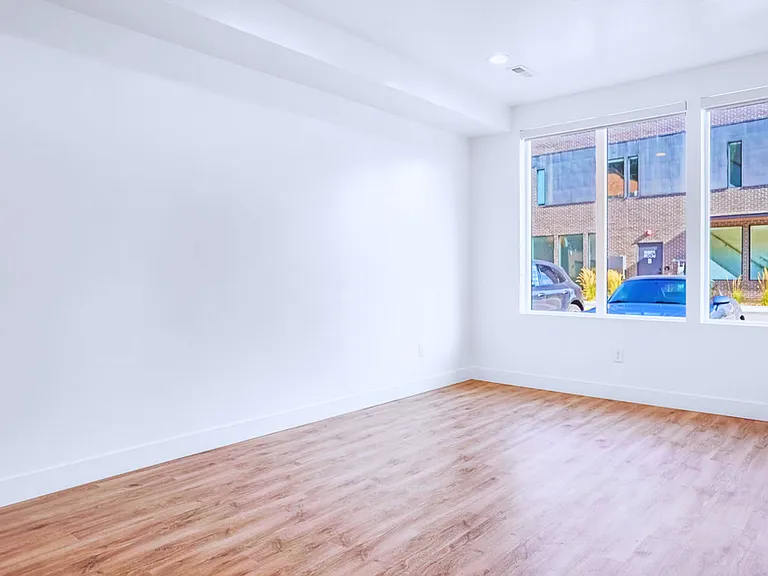Peak Interior-9