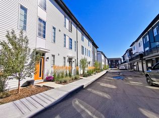 40 Walgrove Cmn SE, Calgary, AB T2X 4C2