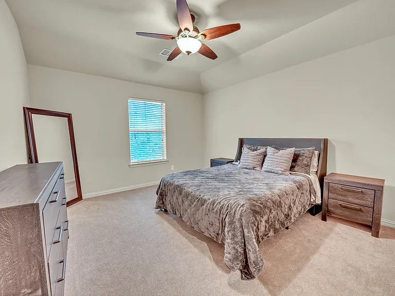 5048 Exposition Way — Photo 37