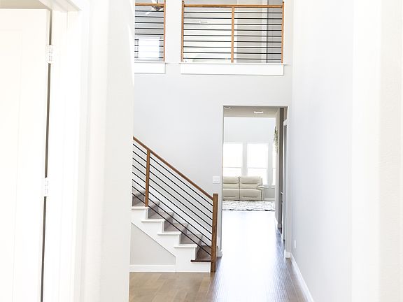 2nd image of 3657 Hollow Pine Dr