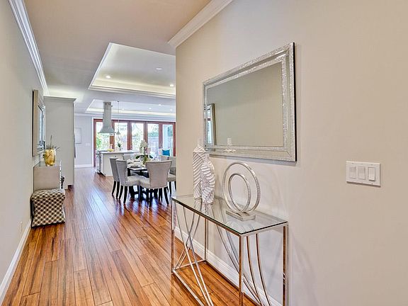 3rd image of 1703 Kentucky St