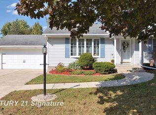 2430 Meadowbrook Ln, Clio, MI 48420