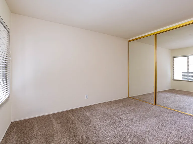 Elan Seacrest Apartment Homes — Photo 12