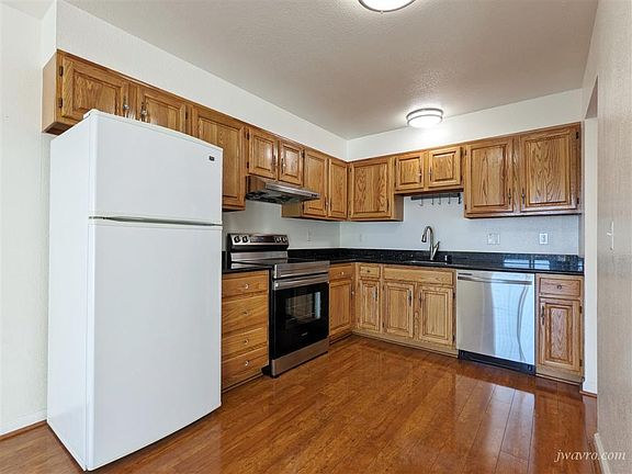 2nd image of 7221 Geary Blvd APT 2