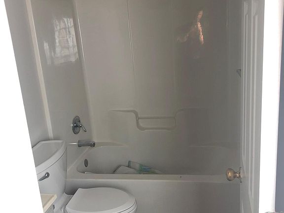 5th image of 338 Southall St