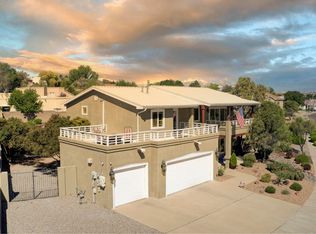 10421 Vista Del Sol Dr NW, Albuquerque, NM 87114