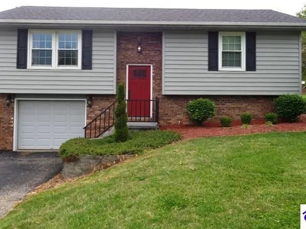 107 Churchill Dr, Campbellsville, KY 42718