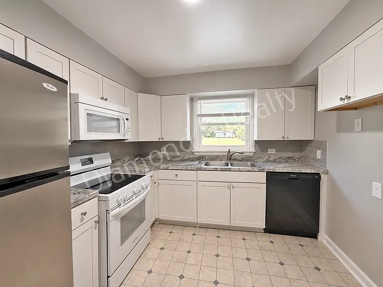 3209 E Gasconade St — Photo 6