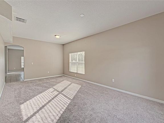 4th image of 8143 Tar Hollow Dr