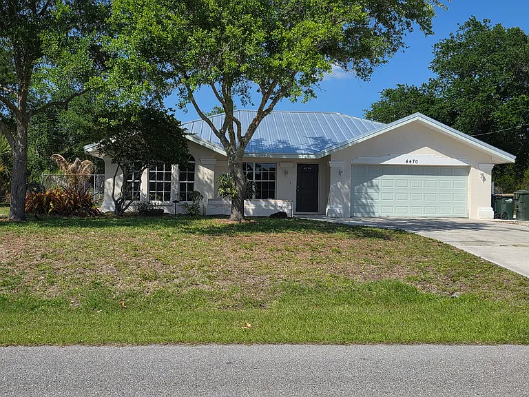 4470 Cazes Ave — Photo 1