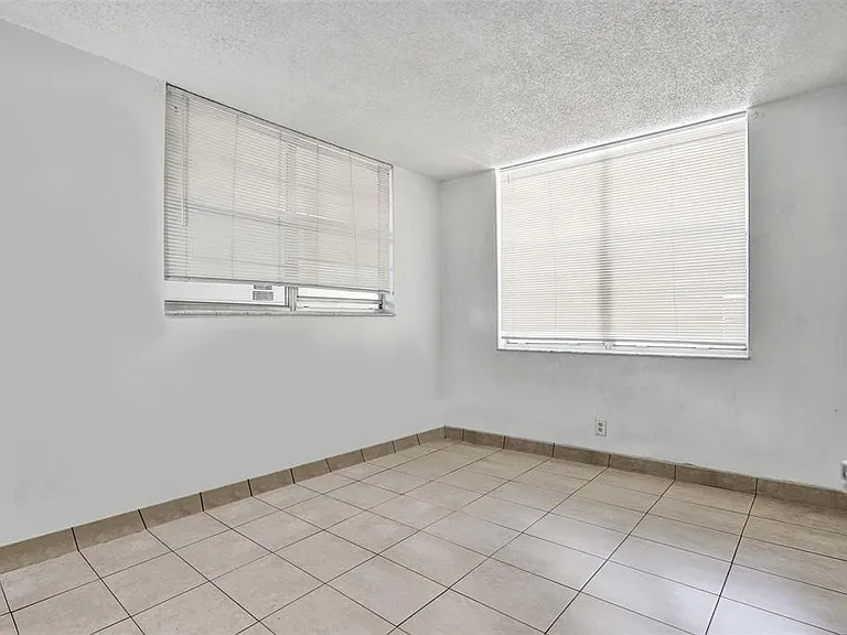 9440 Poinciana Pl #101 — Photo 13