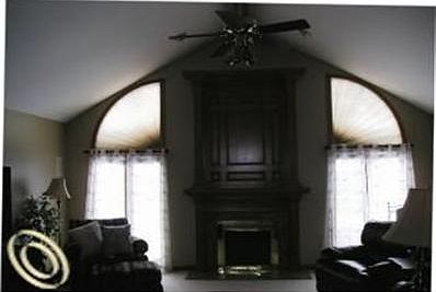 3rd image of 14890 Hillcrest Ln