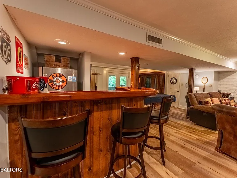 1806 Perimeter Dr — Photo 17