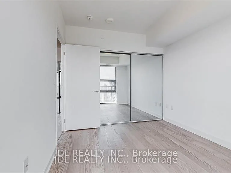 11 Wellesley St W #3401 — Photo 5