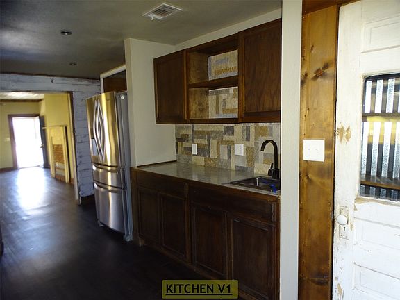 4th image of 1106 W 14th St