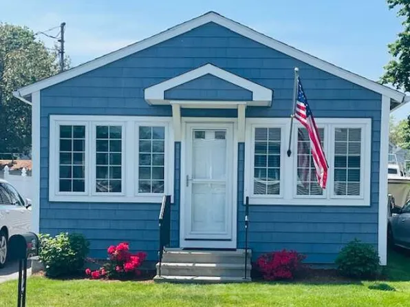 45 Middletown Avenue, Old Saybrook, CT 06475