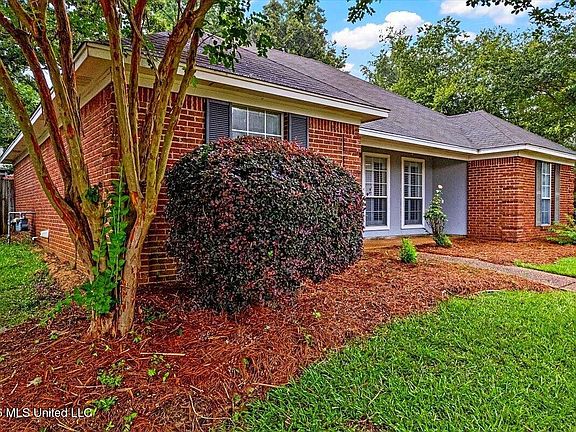 5th image of 108 Cypress Ridge Dr