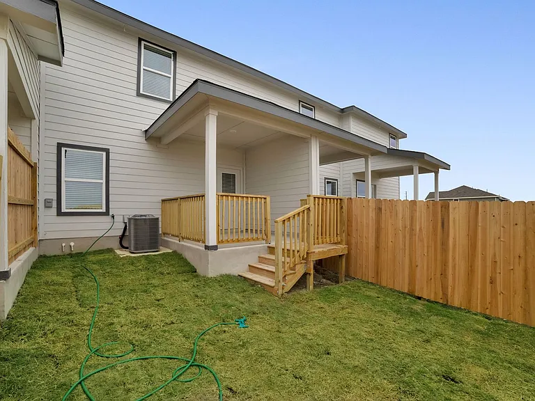 219 Damon Dr — Photo 9