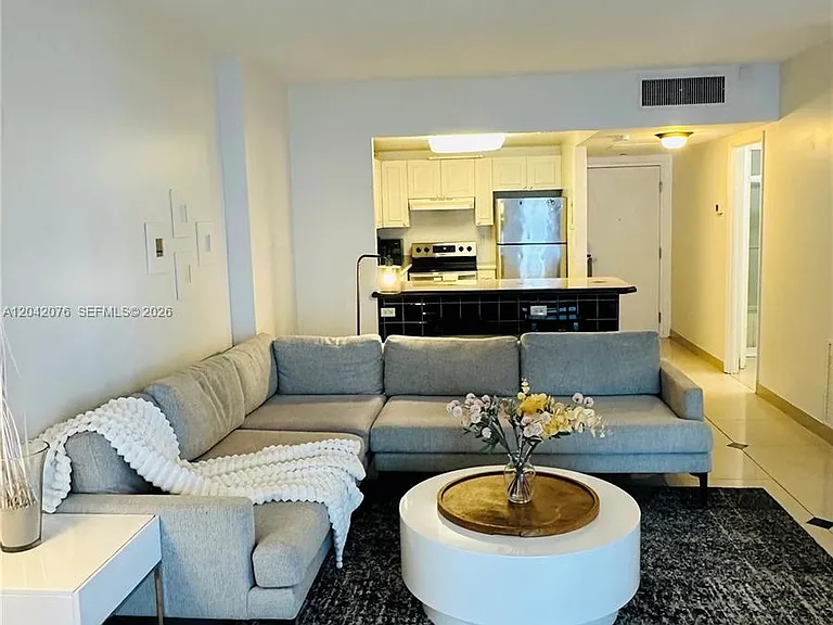 2301 Collins Ave #420 — Photo 8