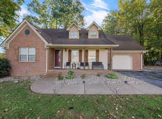 333 Marcrum Ln, Scottsville, KY 42164