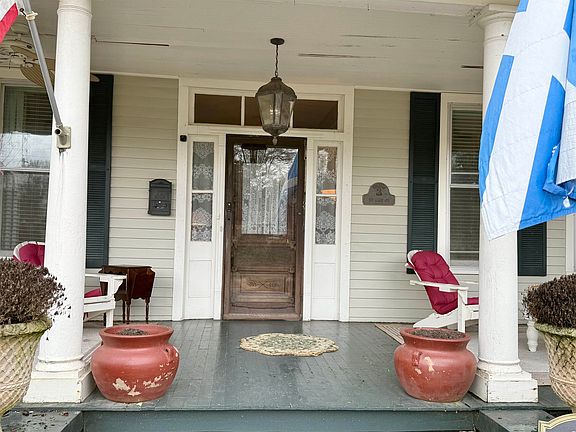 3rd image of 209 W Almon Ave