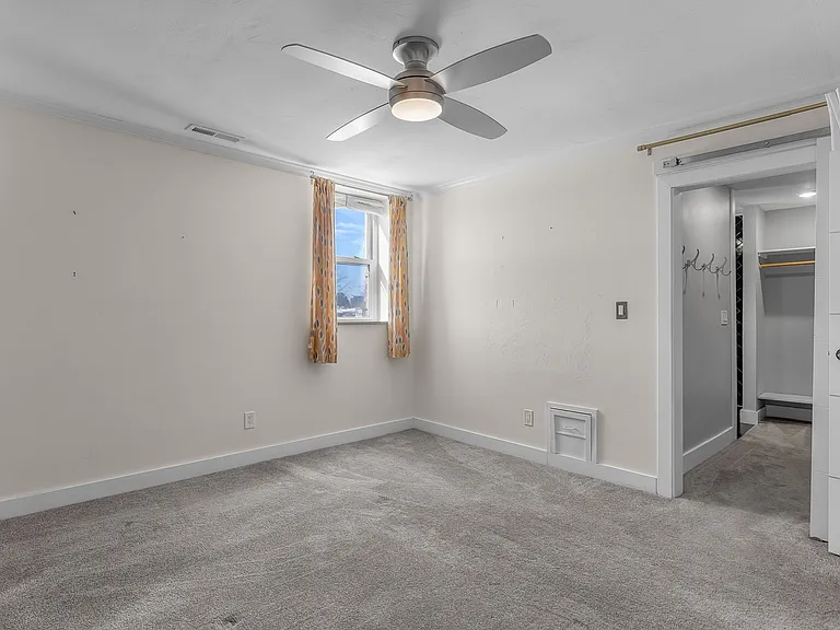 1915 Colonial Ave #6 — Photo 33