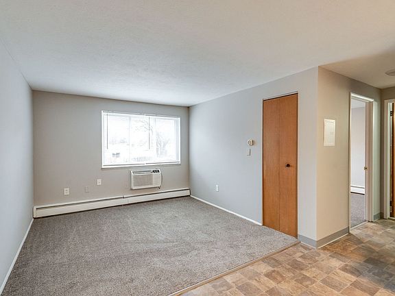 5th image of 3003 Archwood Ave APT B103