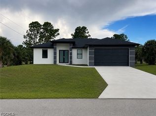 3201 57th St W, Lehigh Acres, FL 33971