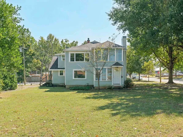 210 N Walnut St, Florence, AL 35630