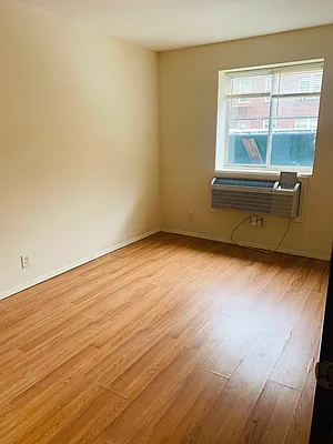 Rented by 18 REALTY | media 6