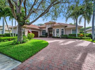 4960 Rustic Oaks Cir, Naples, FL 34105