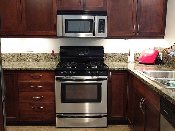 3rd image of 530 K St Unit 217