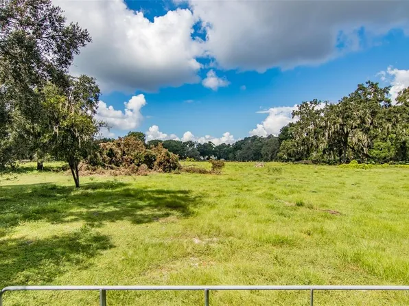 9952 Tom Folsom Rd, Thonotosassa, FL 33592