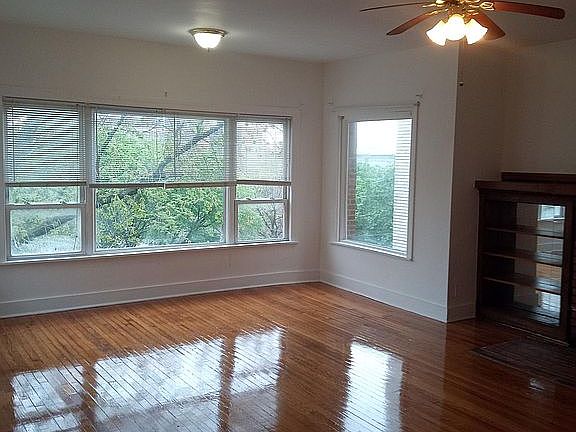 5th image of 7626 N Marshfield Ave