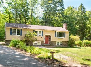 212 Normand Rd, Goffstown, NH 03045