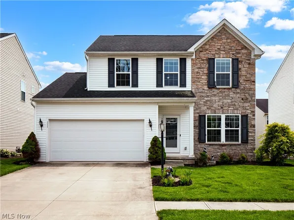 111 Slippery Rock Ln, Berea, OH 44017