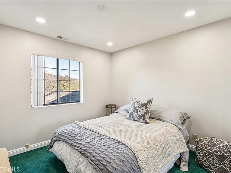 965 Sandalwood Dr — Photo 12