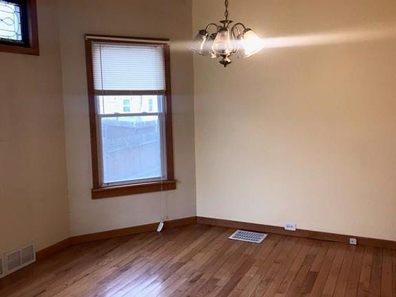 5th image of 53 West Ave