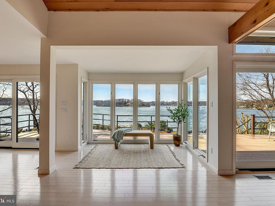 1st image of 245 Long Point Rd