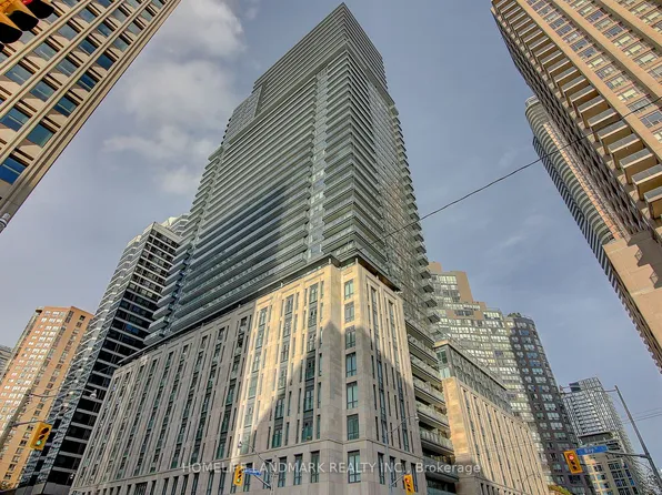 955 Bay St #1316, Toronto, ON M5S 0C6