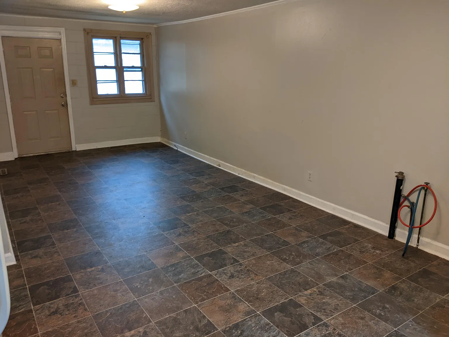 619 West Harper Street - A — Photo 2