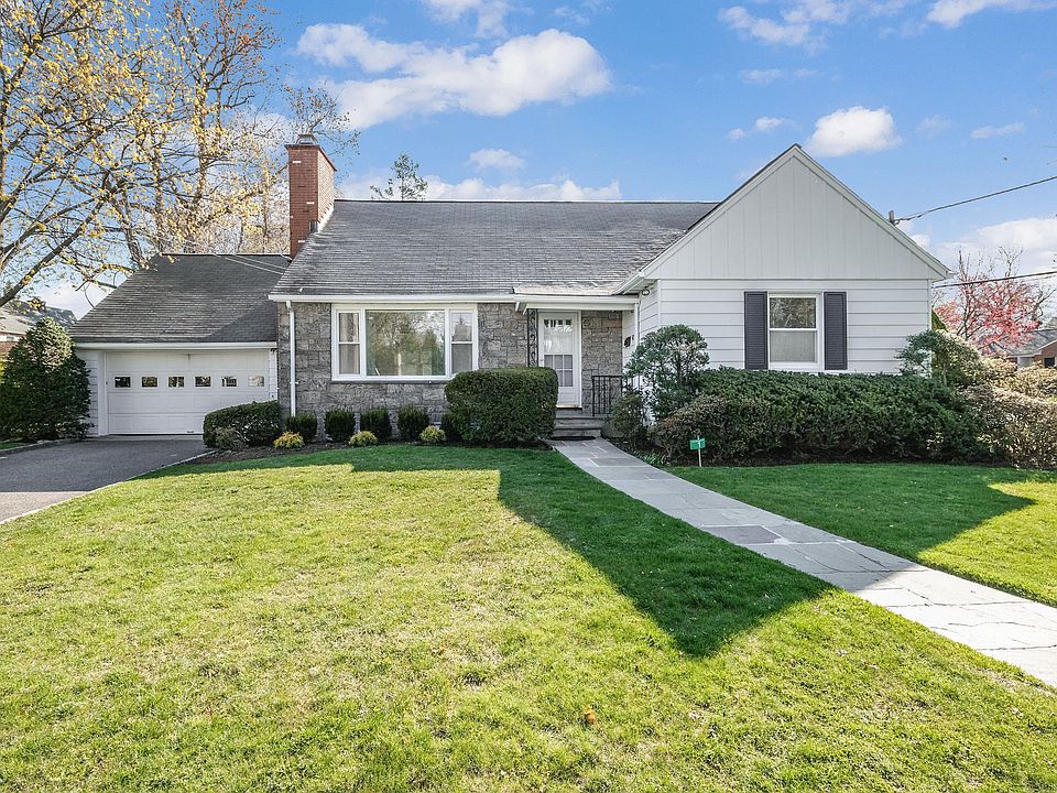 1 Wakefield Rd (002 OF 39) .JPG