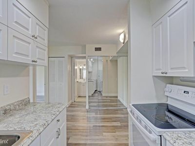 6479 Chasewood Dr APT D, Jupiter, FL, 33458