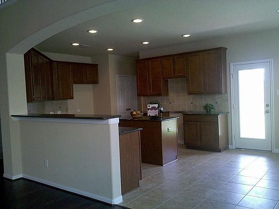 3rd image of 21807 Venture Park Dr