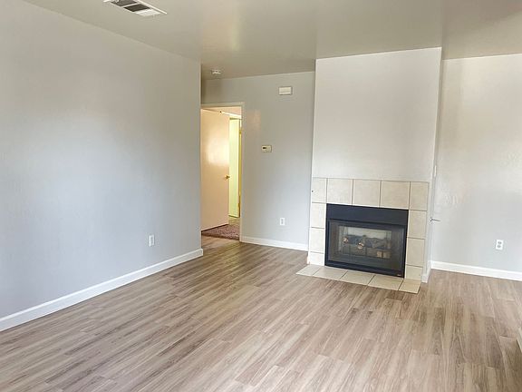 4th image of 4925 Rock Bottom Way APT 3
